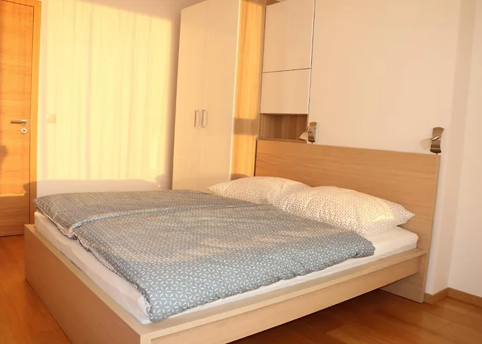 Apartment Panorama With Free Parking Pressburg